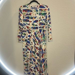 NEERU KUMAR  Gorgeous soft floral maxi dress women's size Med. spring wedding